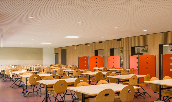 Acoustique dans un restaurent scolaire